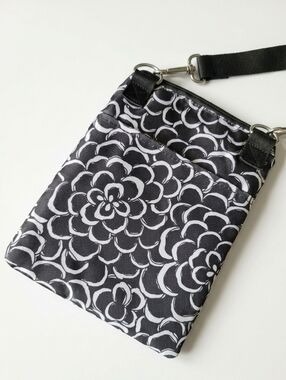 Mixed Bag Designs Floral Black Crossbody